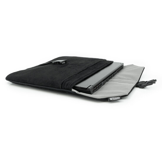 OMNIUS LAPTOP SLEEVE LARGE - BLACK ALCANTARA - BUCKLE LOCK