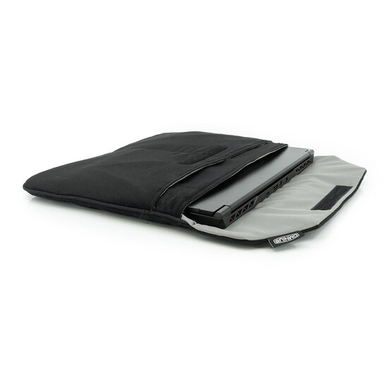 OMNIUS LAPTOP SLEEVE LARGE - BLACK ALCANTARA - VELCRO LOCK