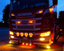 AMBRE - FEU DE POSITION SUPPL&Eacute;MENTAIRE - PHARE LED SCANIA 2016+