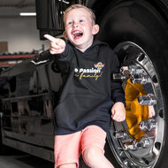 SWEAT &Agrave; CAPUCHE ENFANT TRUCKJUNKIE ONE PASSION ONE FAMILY